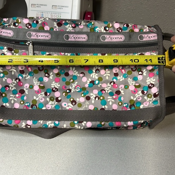 LeSportsac Gray and Pink Crossbody Bag Lightweight Nylon - Picture 7 of 8